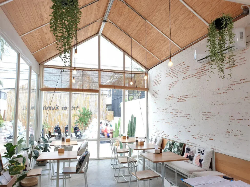 Baan Rin Rak Resort ที่พักชลบุรี เกาะล้าน