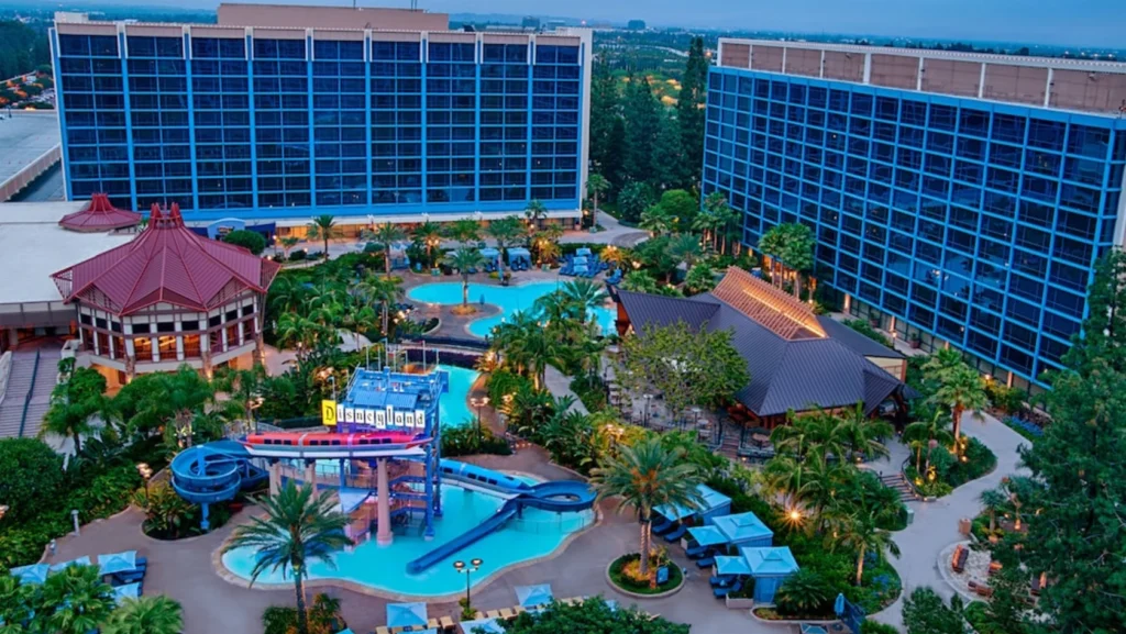 โรงแรม Disneyland Hotel (Anaheim)