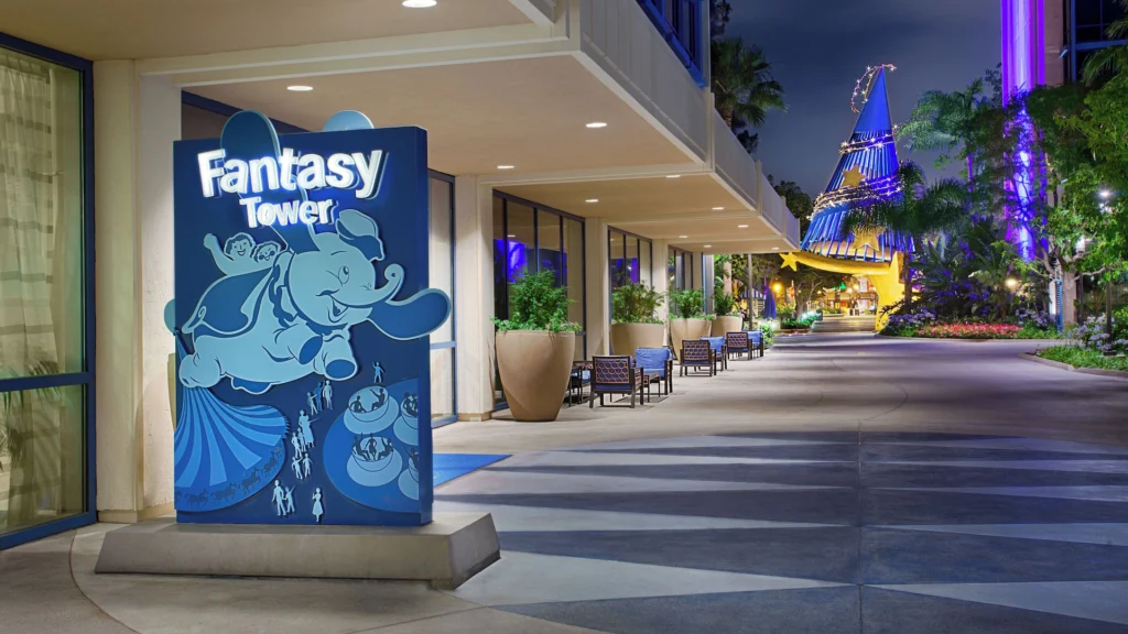 Disneyland Hotel (California) - Fantasy Tower