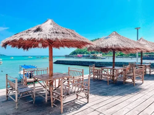 เช็คราคาและจอง บ้านแม่บังอร โฮมสเตย์ (แสมสาร)